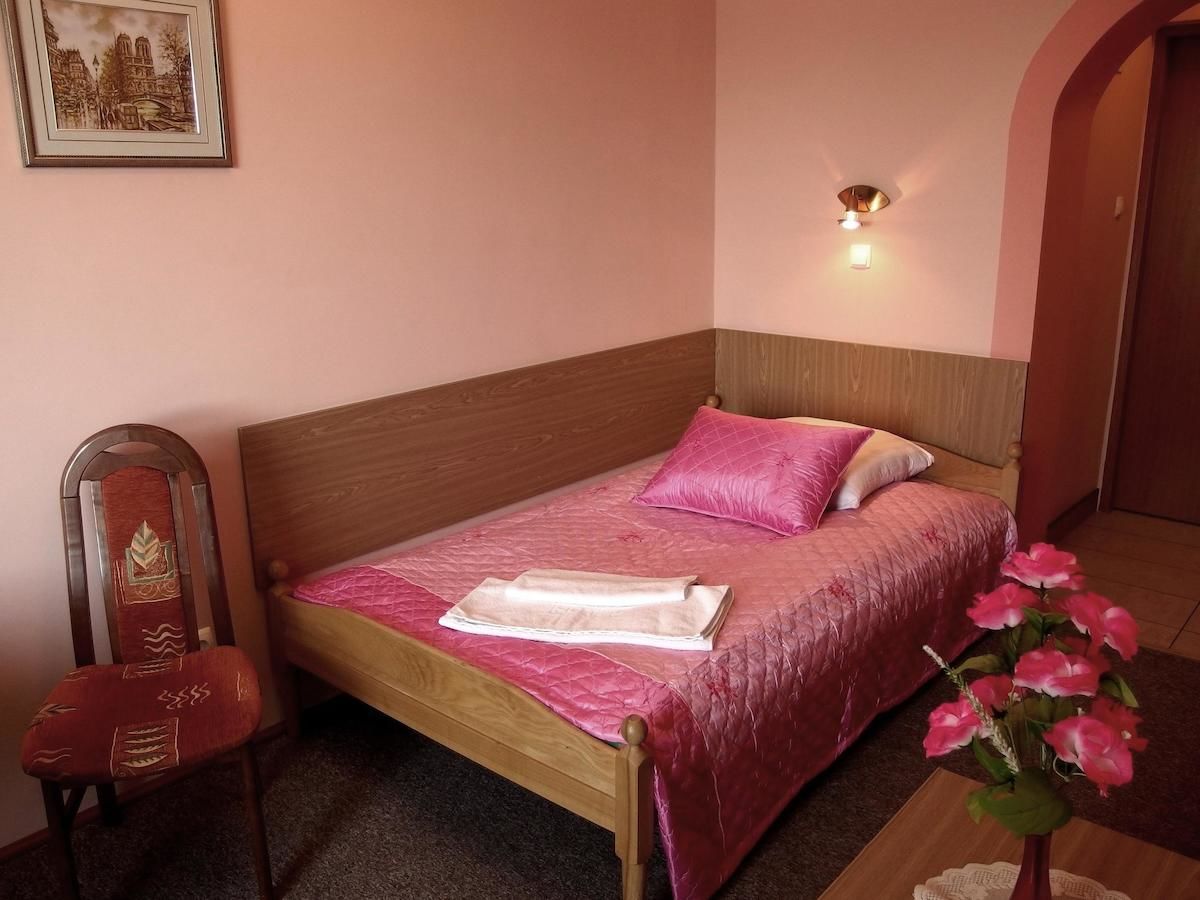 Отели типа «постель и завтрак» Villa Eden & Restaurant Элк-23